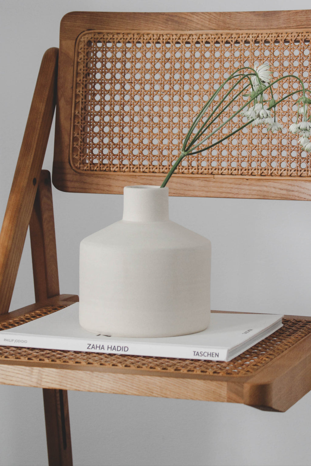 Natural Vase M -  Limited Stock